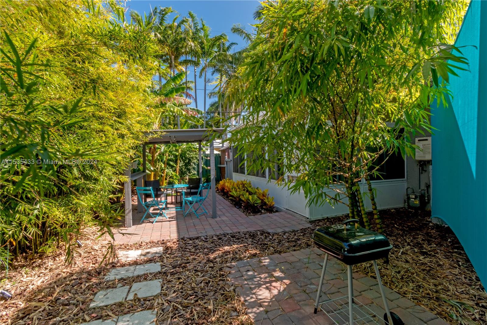 1446 Hollywood Blvd, Hollywood, Florida 33020, 4 Bedrooms Bedrooms, ,3 BathroomsBathrooms,Residential,For Sale,1446 Hollywood Blvd,A11535433