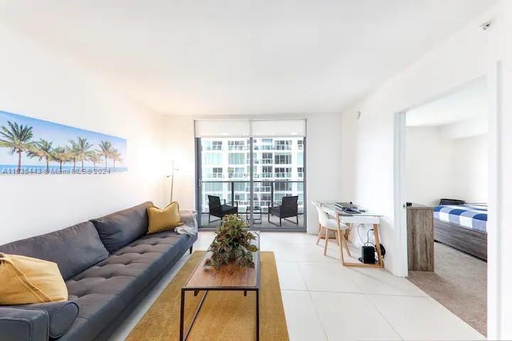 31 SE 6th St 1704, Miami, Florida 33131, 1 Bedroom Bedrooms, ,1 BathroomBathrooms,Residentiallease,For Rent,31 SE 6th St 1704,A11535443