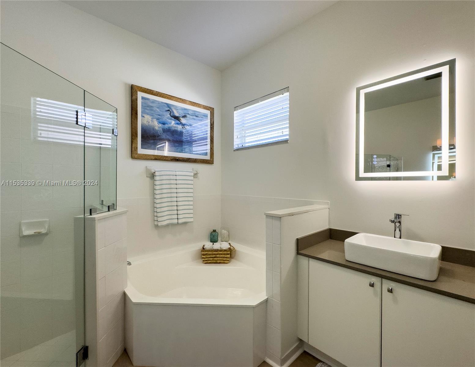 2615 Dunwoodie Pl, Homestead, Florida 33035, 4 Bedrooms Bedrooms, ,3 BathroomsBathrooms,Residential,For Sale,2615 Dunwoodie Pl,A11535339