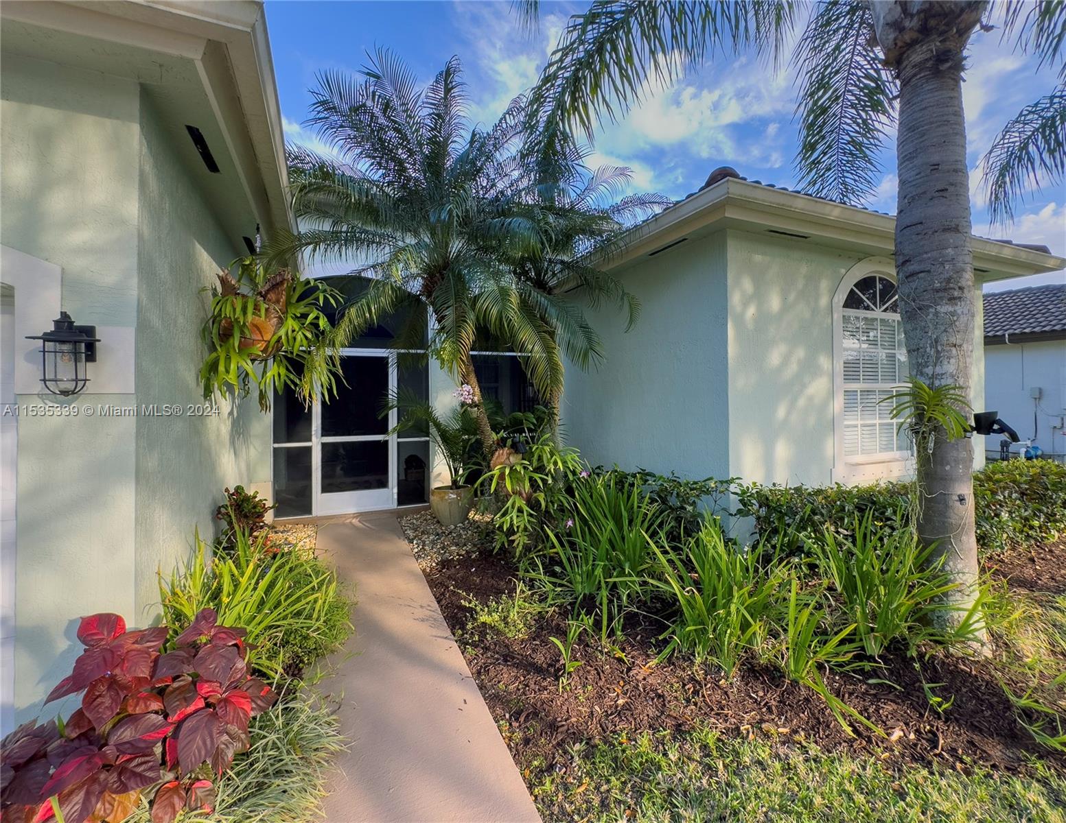 2615 Dunwoodie Pl, Homestead, Florida 33035, 4 Bedrooms Bedrooms, ,3 BathroomsBathrooms,Residential,For Sale,2615 Dunwoodie Pl,A11535339