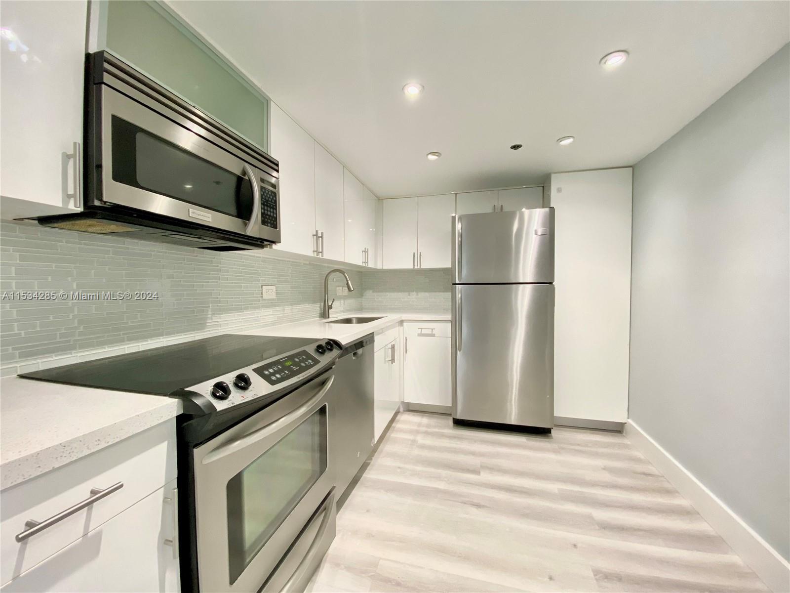 20515 E Country Club Dr 441, Aventura, Florida 33180, 2 Bedrooms Bedrooms, ,2 BathroomsBathrooms,Residential,For Sale,20515 E Country Club Dr 441,A11534285