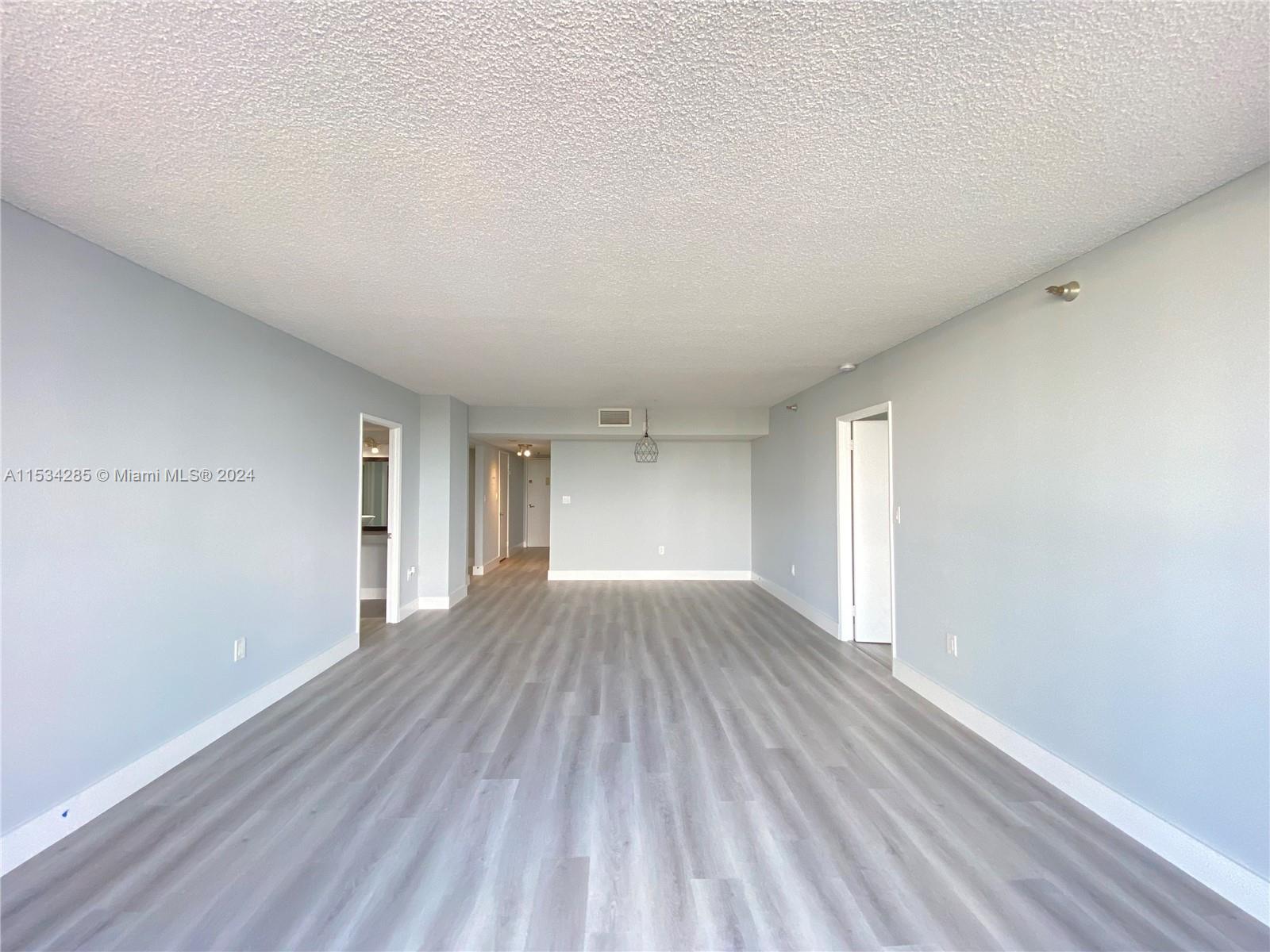 20515 E Country Club Dr 441, Aventura, Florida 33180, 2 Bedrooms Bedrooms, ,2 BathroomsBathrooms,Residential,For Sale,20515 E Country Club Dr 441,A11534285