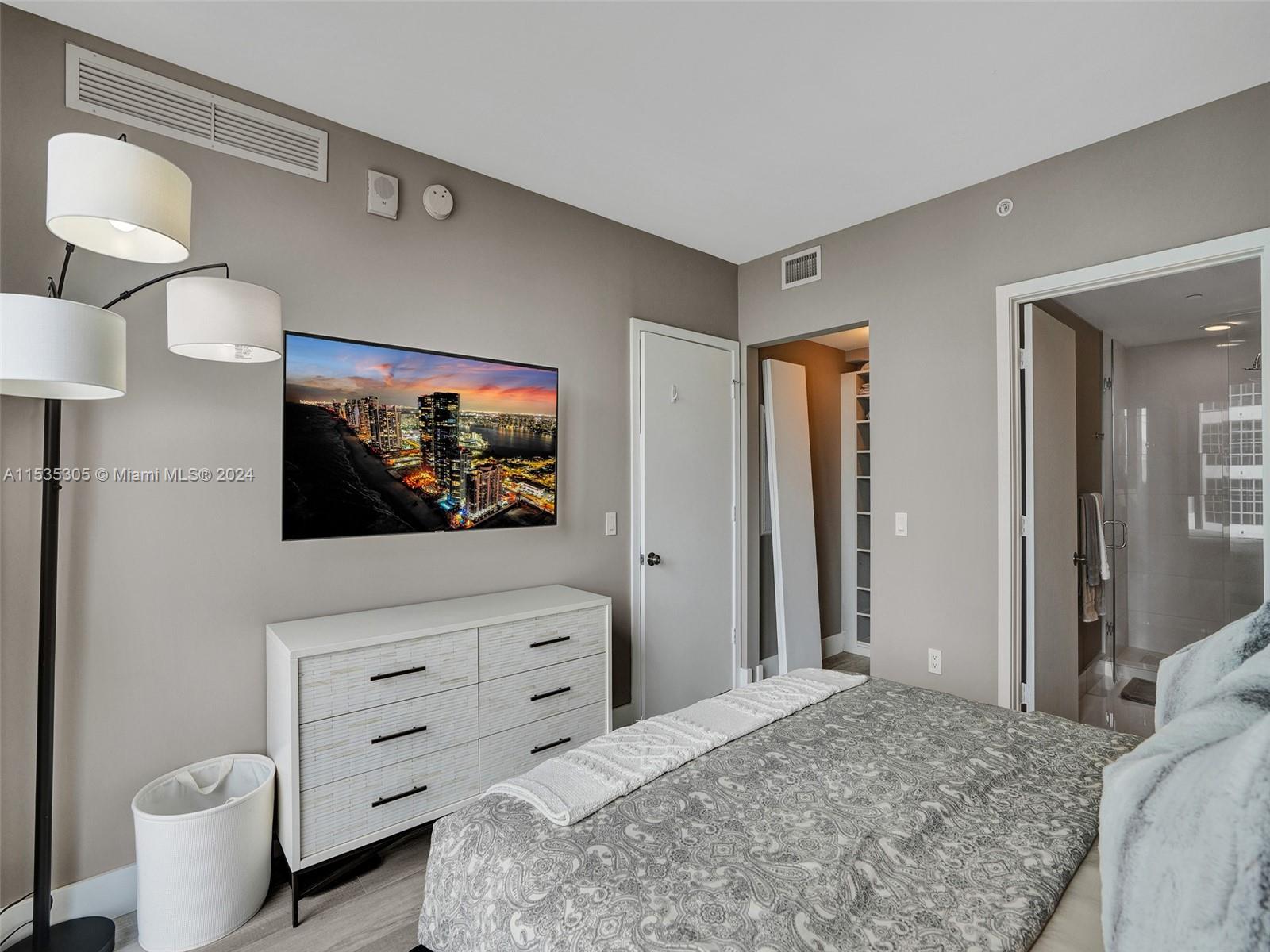 121 NE 34th St 1801, Miami, Florida 33137, 2 Bedrooms Bedrooms, ,2 BathroomsBathrooms,Residentiallease,For Rent,121 NE 34th St 1801,A11535305