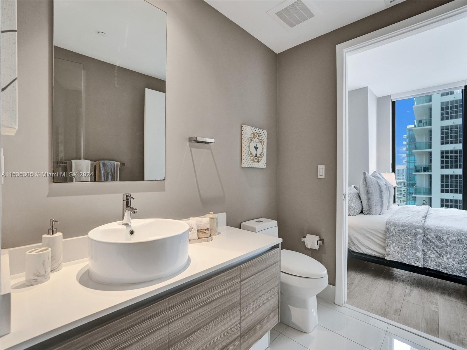 121 NE 34th St 1801, Miami, Florida 33137, 2 Bedrooms Bedrooms, ,2 BathroomsBathrooms,Residentiallease,For Rent,121 NE 34th St 1801,A11535305