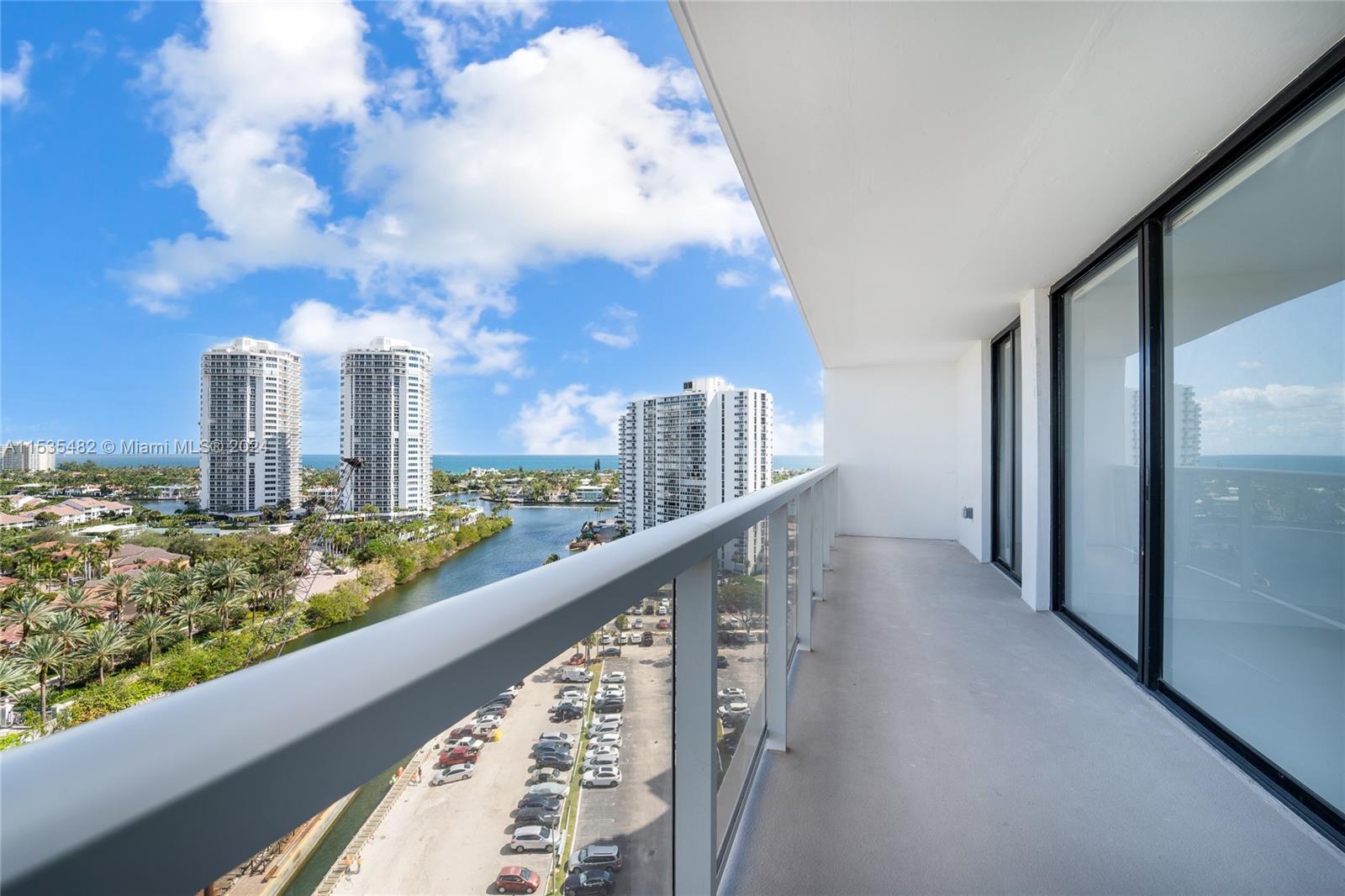 3701 N Country Club Dr 1609, Aventura, Florida 33180, 2 Bedrooms Bedrooms, ,2 BathroomsBathrooms,Residentiallease,For Rent,3701 N Country Club Dr 1609,A11535482