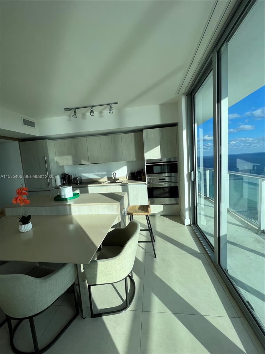 4111 S Ocean Dr 2611, Hollywood, Florida 33019, 2 Bedrooms Bedrooms, ,2 BathroomsBathrooms,Residential,For Sale,4111 S Ocean Dr 2611,A11535496