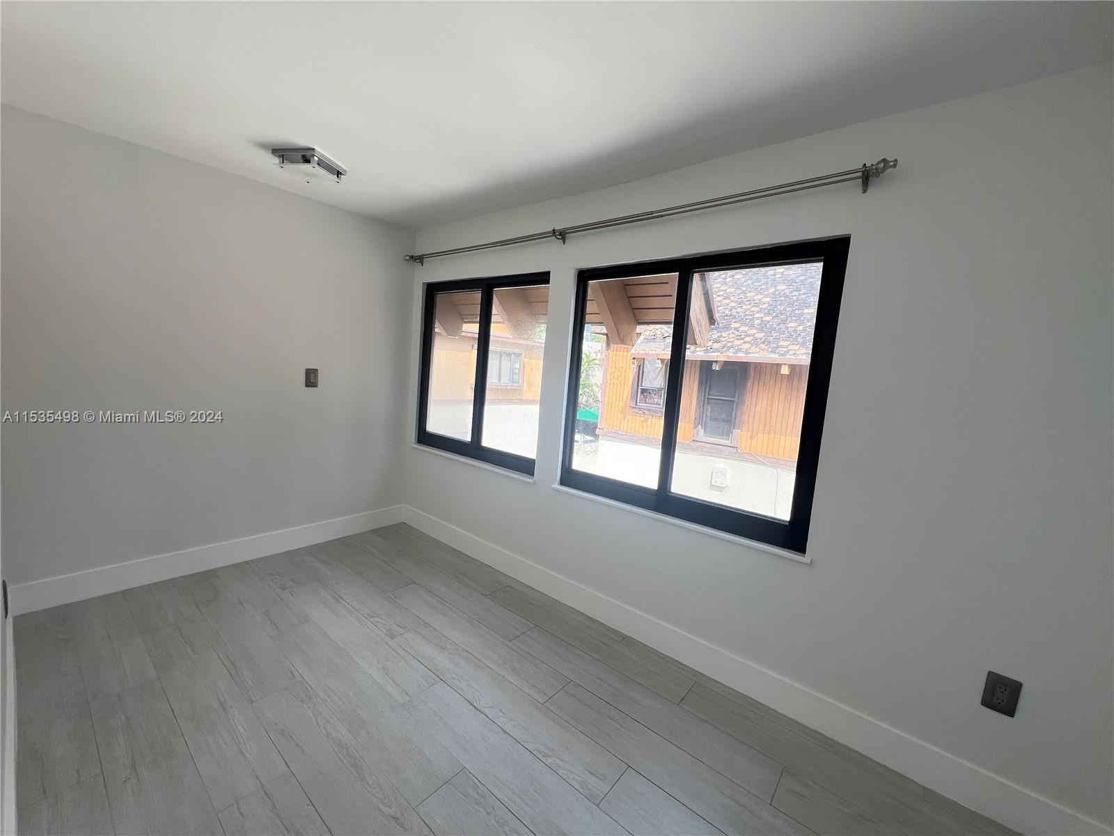 1890 Brickell Ave 3, Miami, Florida 33129, 2 Bedrooms Bedrooms, ,1 BathroomBathrooms,Residentiallease,For Rent,1890 Brickell Ave 3,A11535498