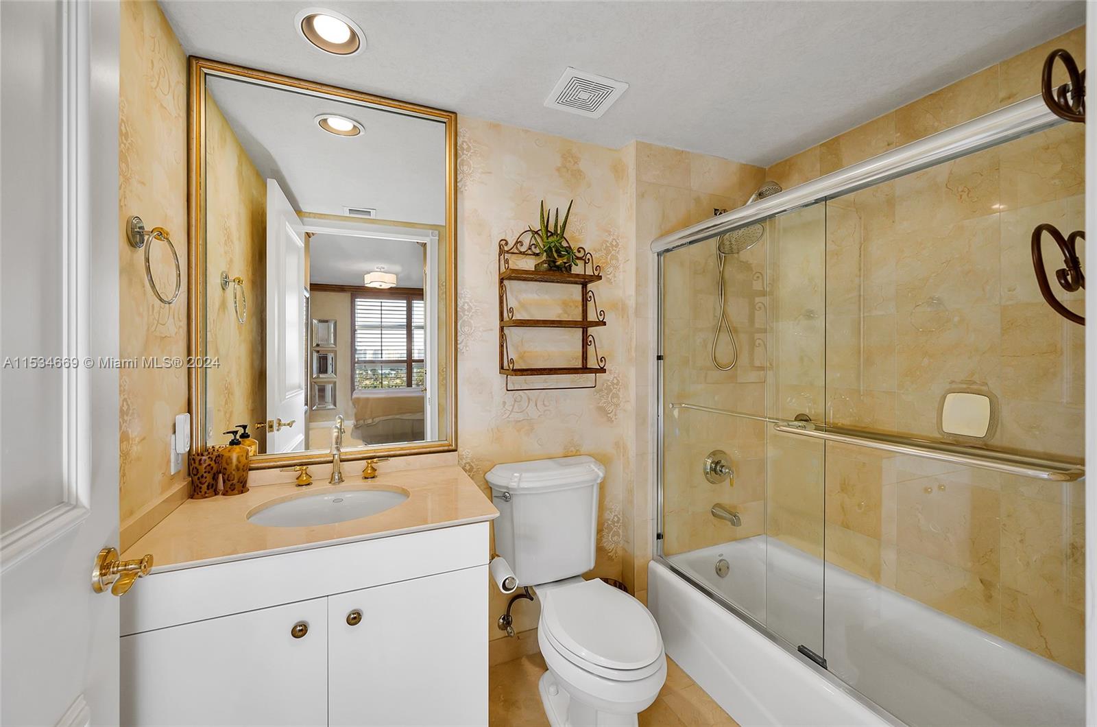 19111 Collins Ave 908, Sunny Isles Beach, Florida 33160, 3 Bedrooms Bedrooms, ,4 BathroomsBathrooms,Residentiallease,For Rent,19111 Collins Ave 908,A11534669