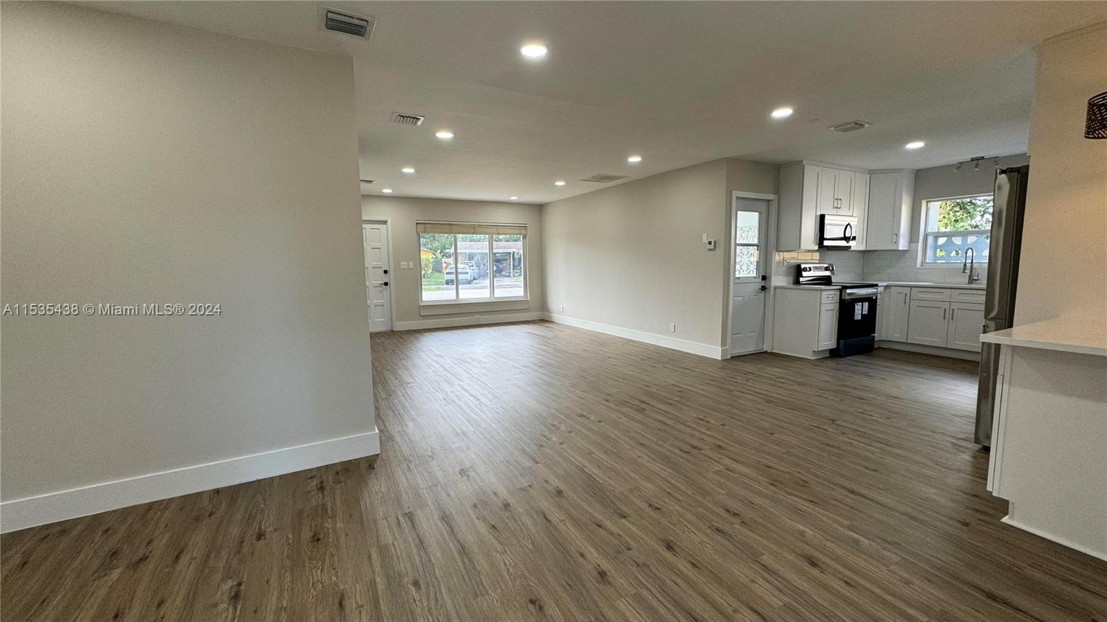 2008 10th Ave, Fort Lauderdale, FL, 33311 United States, 3 Bedrooms Bedrooms, ,2 BathroomsBathrooms,Residential,For Sale,10th Ave,A11535438