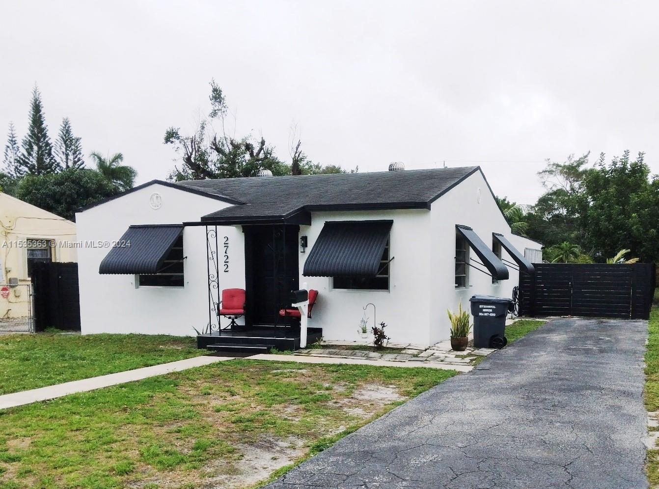 2722 Fillmore St, Hollywood, Florida 33020, 2 Bedrooms Bedrooms, ,1 BathroomBathrooms,Residentiallease,For Rent,2722 Fillmore St,A11535363