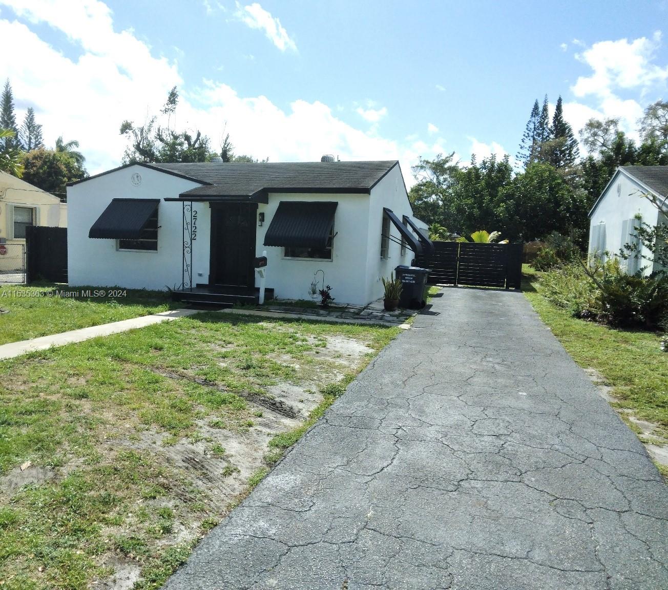 2722 Fillmore St, Hollywood, Florida 33020, 2 Bedrooms Bedrooms, ,1 BathroomBathrooms,Residentiallease,For Rent,2722 Fillmore St,A11535363