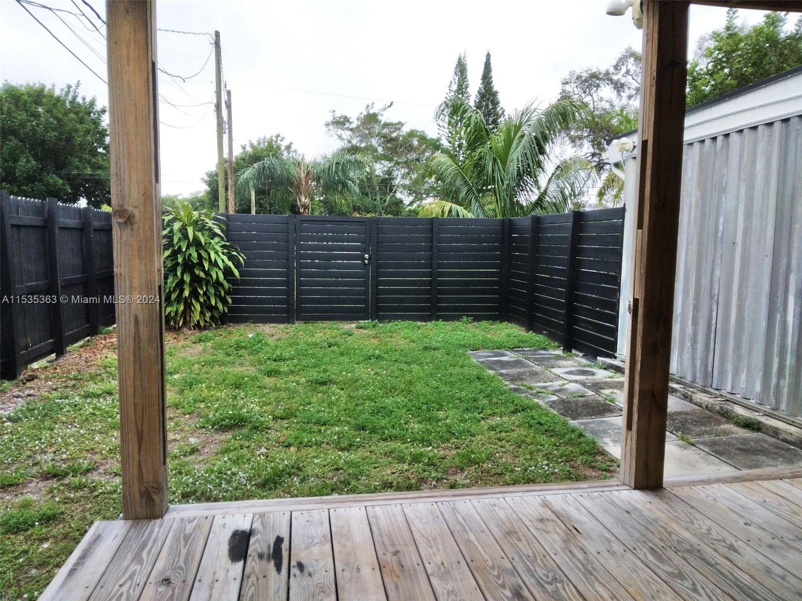 2722 Fillmore St, Hollywood, Florida 33020, 2 Bedrooms Bedrooms, ,1 BathroomBathrooms,Residentiallease,For Rent,2722 Fillmore St,A11535363