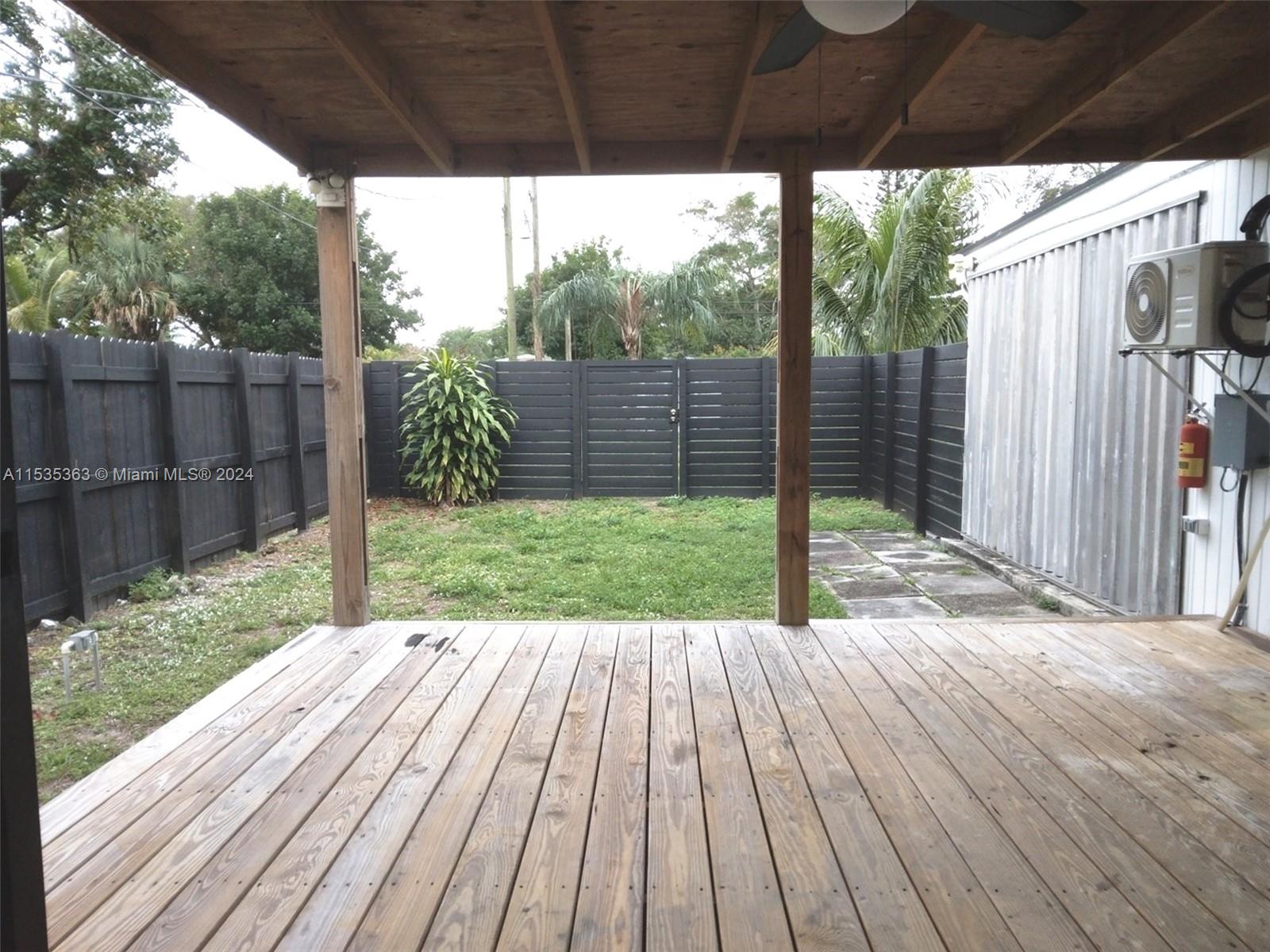 2722 Fillmore St, Hollywood, Florida 33020, 2 Bedrooms Bedrooms, ,1 BathroomBathrooms,Residentiallease,For Rent,2722 Fillmore St,A11535363