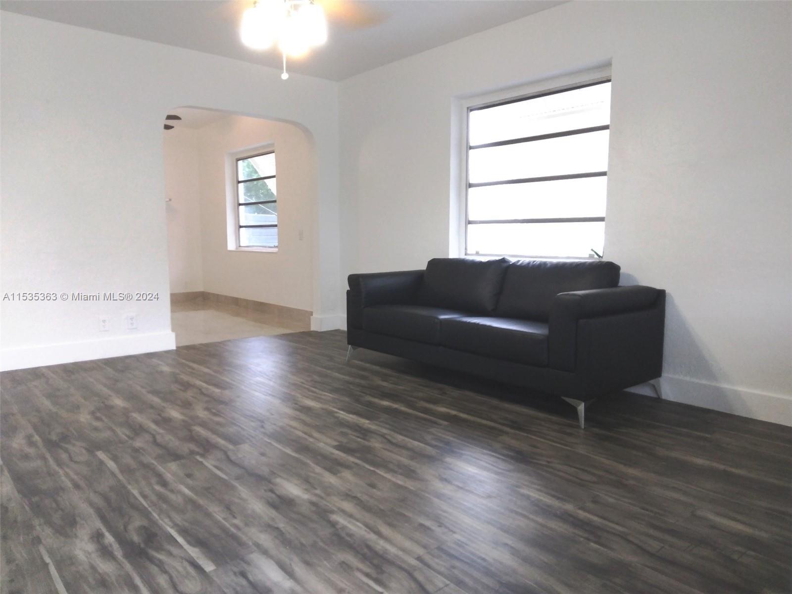 2722 Fillmore St, Hollywood, Florida 33020, 2 Bedrooms Bedrooms, ,1 BathroomBathrooms,Residentiallease,For Rent,2722 Fillmore St,A11535363