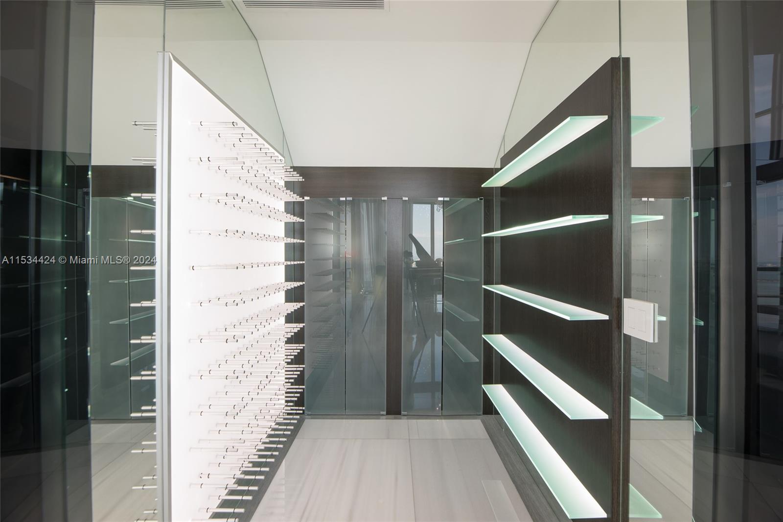 1100 Biscayne Blvd 5306, Miami, Florida 33132, 5 Bedrooms Bedrooms, ,6 BathroomsBathrooms,Residential,For Sale,1100 Biscayne Blvd 5306,A11534424