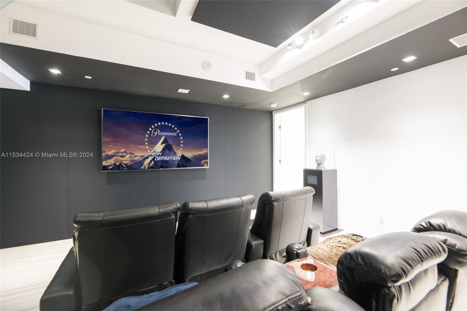 1100 Biscayne Blvd 5306, Miami, Florida 33132, 5 Bedrooms Bedrooms, ,6 BathroomsBathrooms,Residential,For Sale,1100 Biscayne Blvd 5306,A11534424