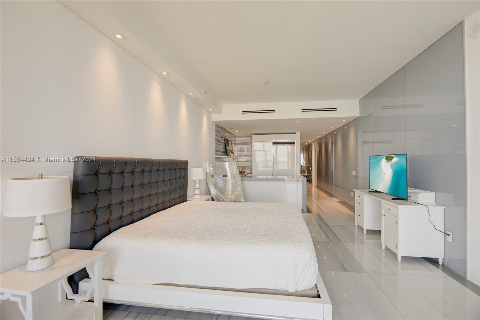 1100 Biscayne Blvd 5306, Miami, Florida 33132, 5 Bedrooms Bedrooms, ,6 BathroomsBathrooms,Residential,For Sale,1100 Biscayne Blvd 5306,A11534424