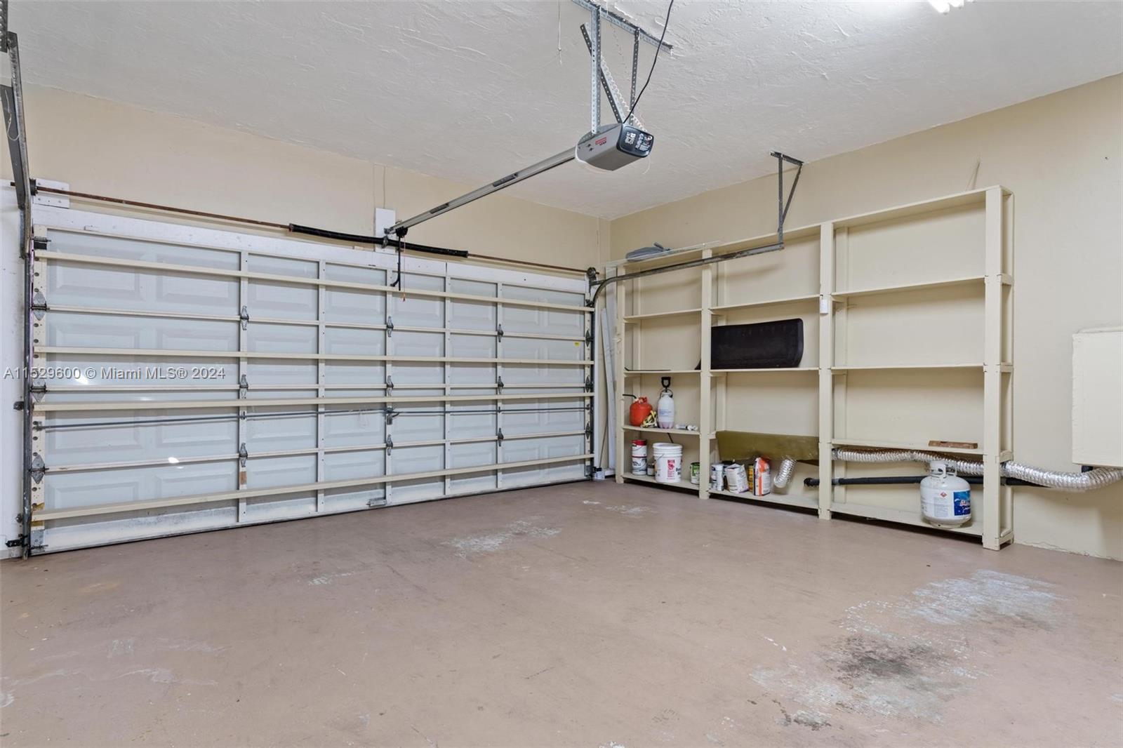 2110 NE 122nd St, North Miami, Florida 33181, 3 Bedrooms Bedrooms, ,2 BathroomsBathrooms,Residentiallease,For Rent,2110 NE 122nd St,A11529600