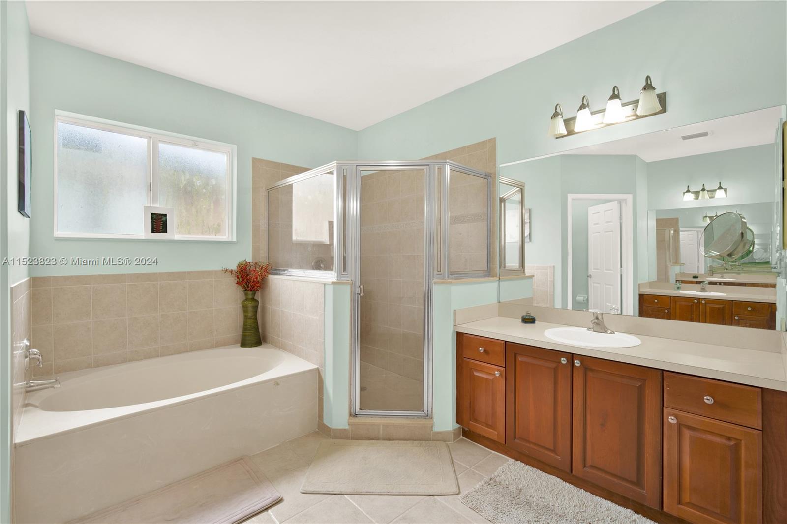 1870 SE 19th St, Homestead, Florida 33035, 4 Bedrooms Bedrooms, ,3 BathroomsBathrooms,Residential,For Sale,1870 SE 19th St,A11523823