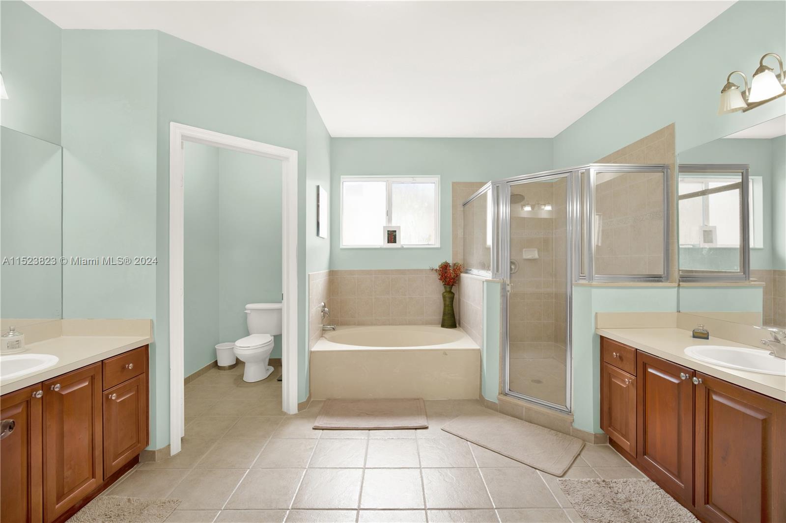 1870 SE 19th St, Homestead, Florida 33035, 4 Bedrooms Bedrooms, ,3 BathroomsBathrooms,Residential,For Sale,1870 SE 19th St,A11523823