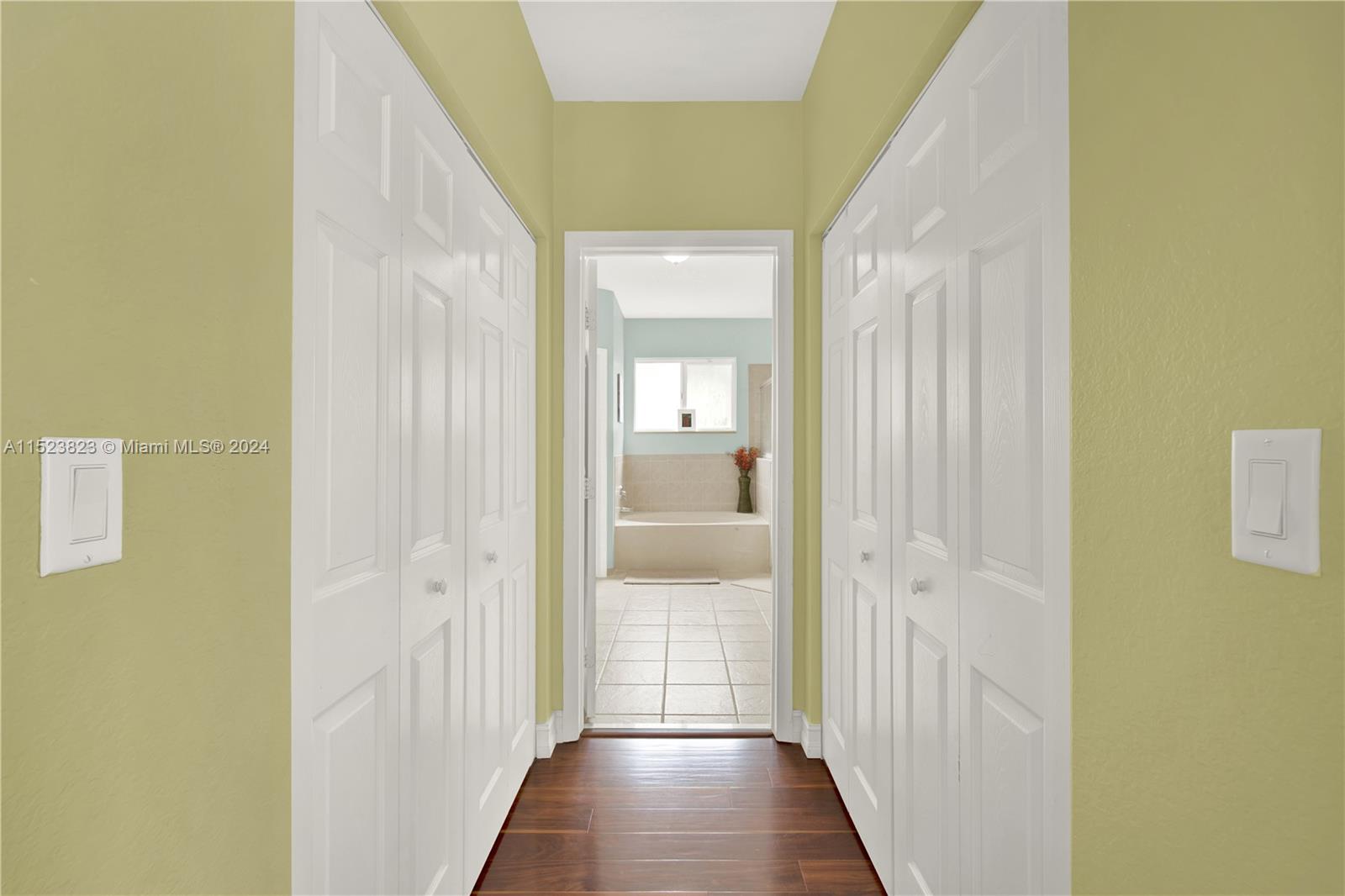 1870 SE 19th St, Homestead, Florida 33035, 4 Bedrooms Bedrooms, ,3 BathroomsBathrooms,Residential,For Sale,1870 SE 19th St,A11523823