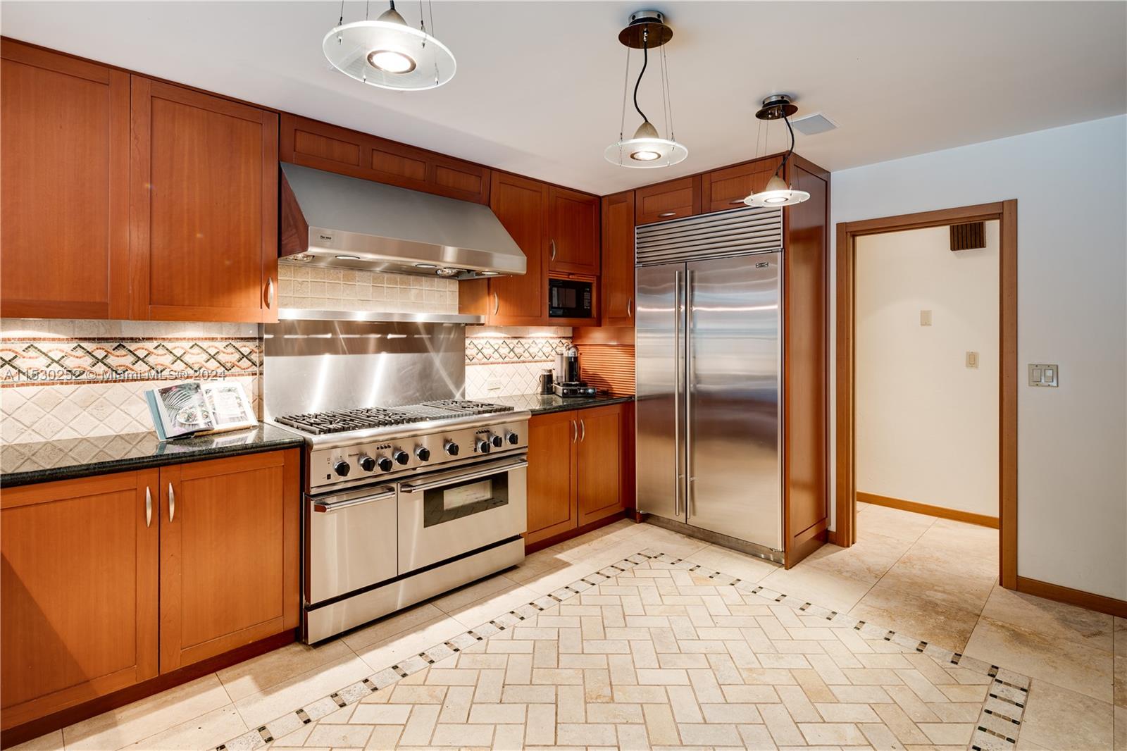 5600 Kerwood Oaks Dr, Coral Gables, FL, 33156 United States, 4 Bedrooms Bedrooms, ,4 BathroomsBathrooms,Residential,For Sale,Kerwood Oaks Dr,A11530252