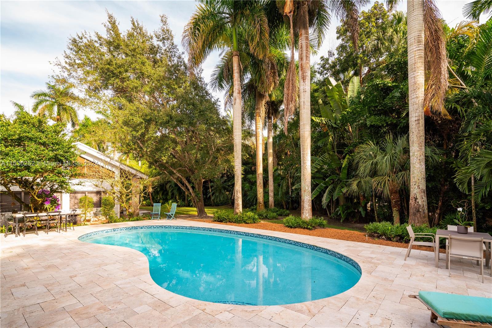 5600 Kerwood Oaks Dr, Coral Gables, FL, 33156 United States, 4 Bedrooms Bedrooms, ,4 BathroomsBathrooms,Residential,For Sale,Kerwood Oaks Dr,A11530252