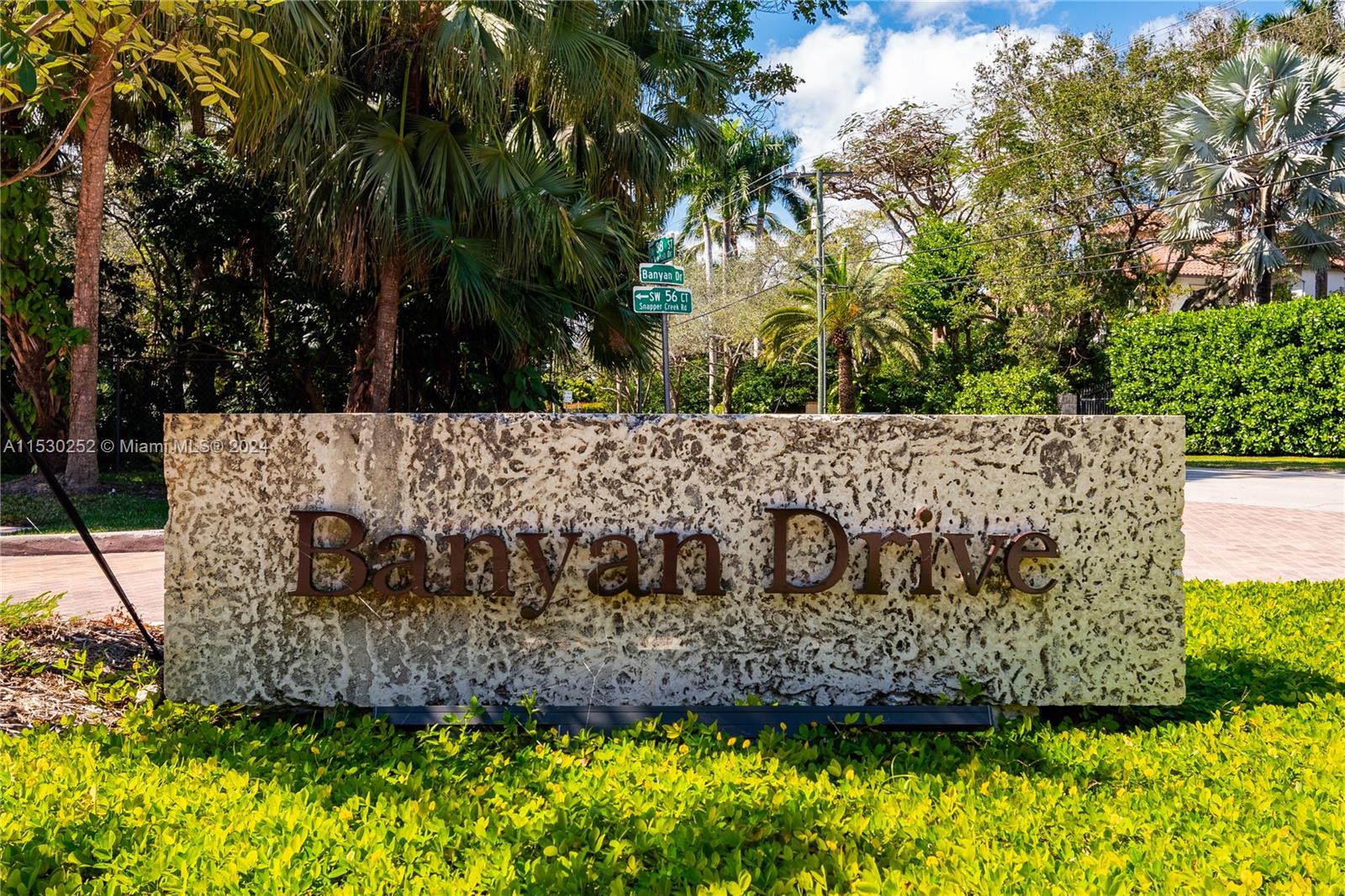 5600 Kerwood Oaks Dr, Coral Gables, FL, 33156 United States, 4 Bedrooms Bedrooms, ,4 BathroomsBathrooms,Residential,For Sale,Kerwood Oaks Dr,A11530252