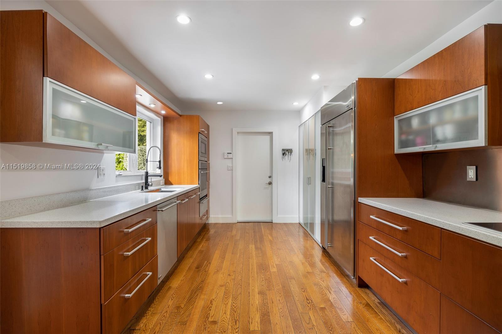 5514 San Vicente St, Coral Gables, FL, 33146 United States, 5 Bedrooms Bedrooms, ,4 BathroomsBathrooms,Residential,For Sale,San Vicente St,A11519858