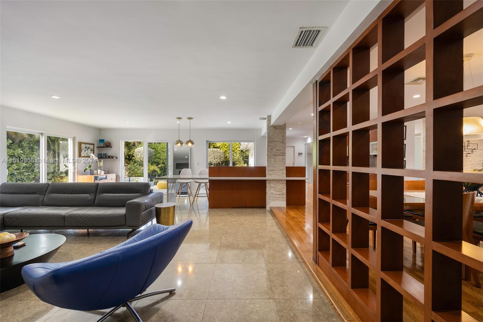 5514 San Vicente St, Coral Gables, FL, 33146 United States, 5 Bedrooms Bedrooms, ,4 BathroomsBathrooms,Residential,For Sale,San Vicente St,A11519858