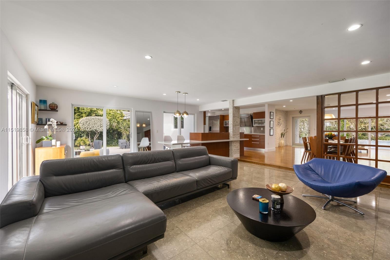 5514 San Vicente St, Coral Gables, Florida 33146, 5 Bedrooms Bedrooms, ,4 BathroomsBathrooms,Residential,For Sale,5514 San Vicente St,A11519858