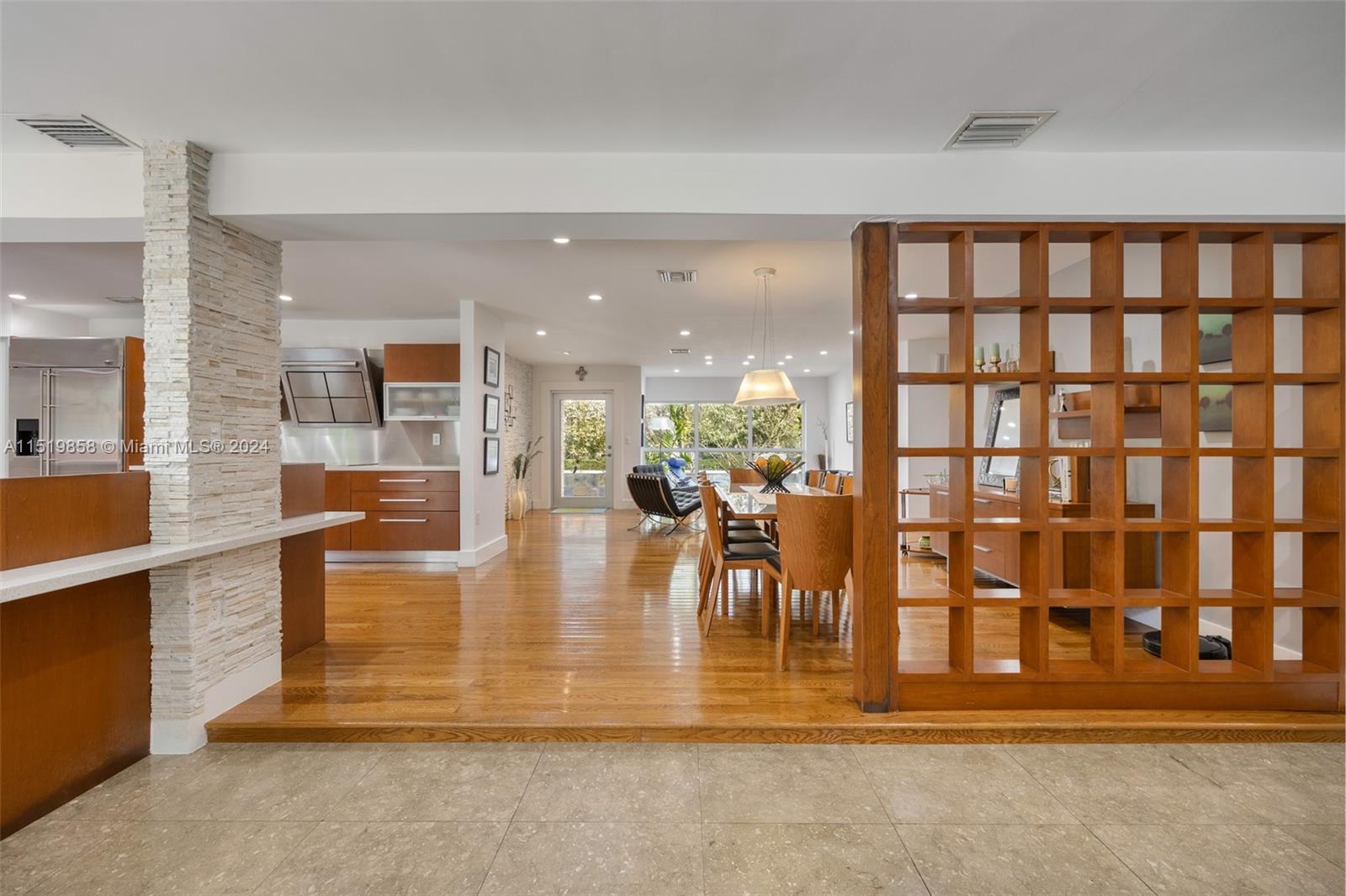 5514 San Vicente St, Coral Gables, FL, 33146 United States, 5 Bedrooms Bedrooms, ,4 BathroomsBathrooms,Residential,For Sale,San Vicente St,A11519858