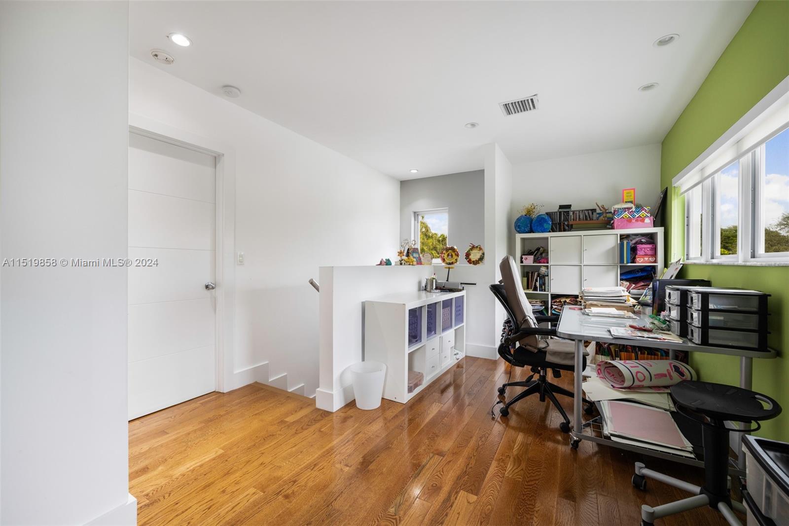 5514 San Vicente St, Coral Gables, FL, 33146 United States, 5 Bedrooms Bedrooms, ,4 BathroomsBathrooms,Residential,For Sale,San Vicente St,A11519858