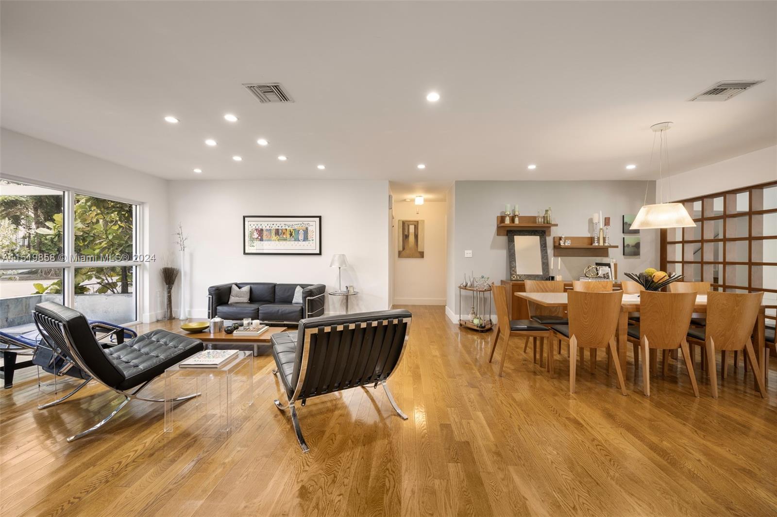 5514 San Vicente St, Coral Gables, FL, 33146 United States, 5 Bedrooms Bedrooms, ,4 BathroomsBathrooms,Residential,For Sale,San Vicente St,A11519858