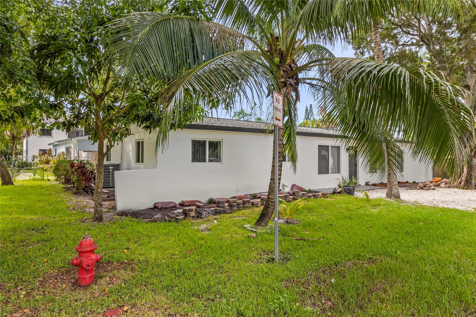 3201 9th Ave, Fort Lauderdale, FL, 33315 United States, 3 Bedrooms Bedrooms, ,2 BathroomsBathrooms,Residential,For Sale,9th Ave,A11534368