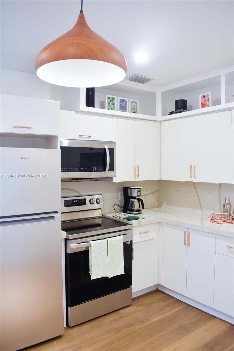 66 NW 27th Ct, Miami, Florida 33125, 3 Bedrooms Bedrooms, ,2 BathroomsBathrooms,Residentiallease,For Rent,66 NW 27th Ct,A11535602