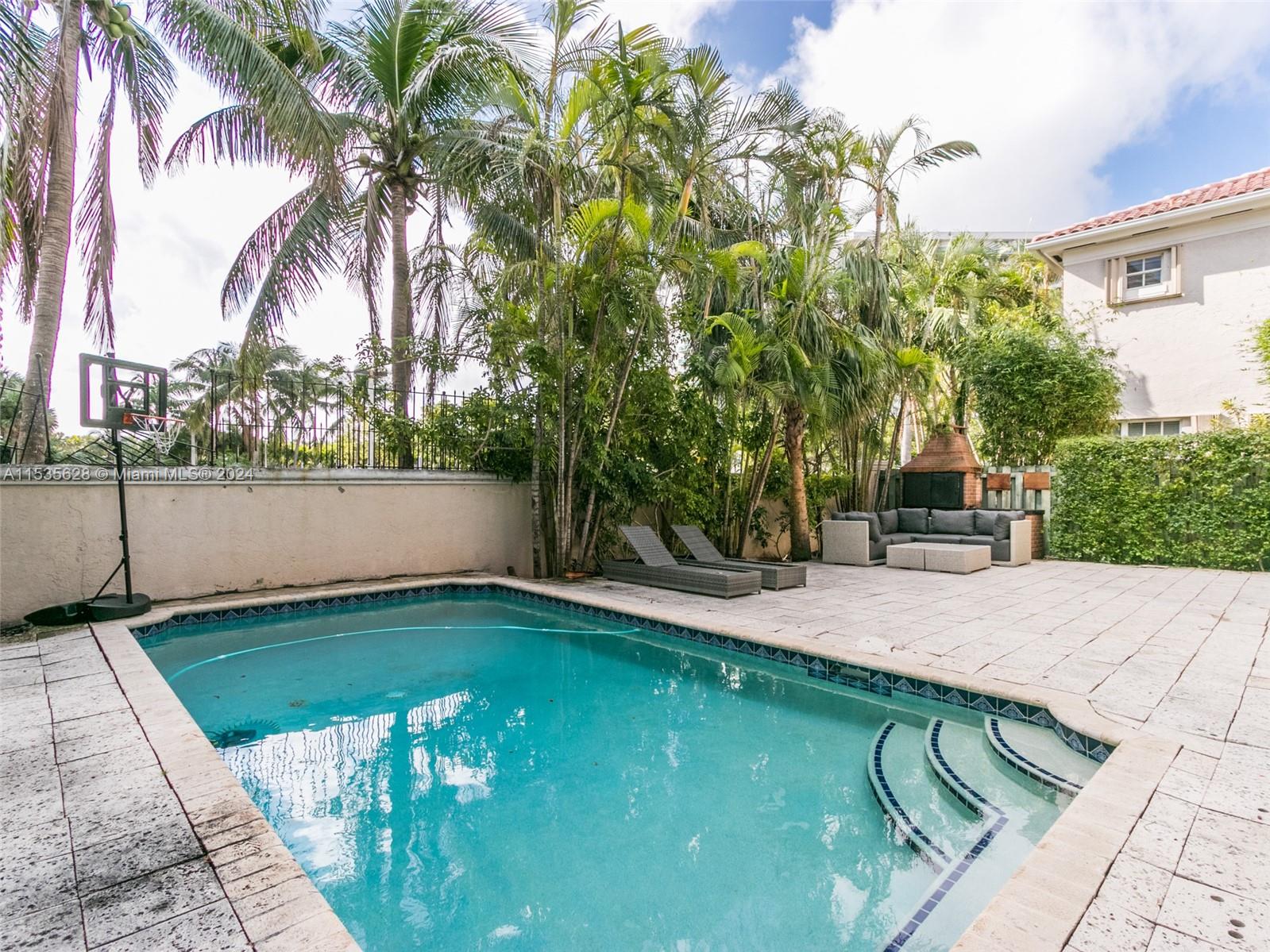 3950 194th Ln, Sunny Isles Beach, FL, 33160 United States, 5 Bedrooms Bedrooms, ,4 BathroomsBathrooms,Residential,For Sale,194th Ln,A11535628