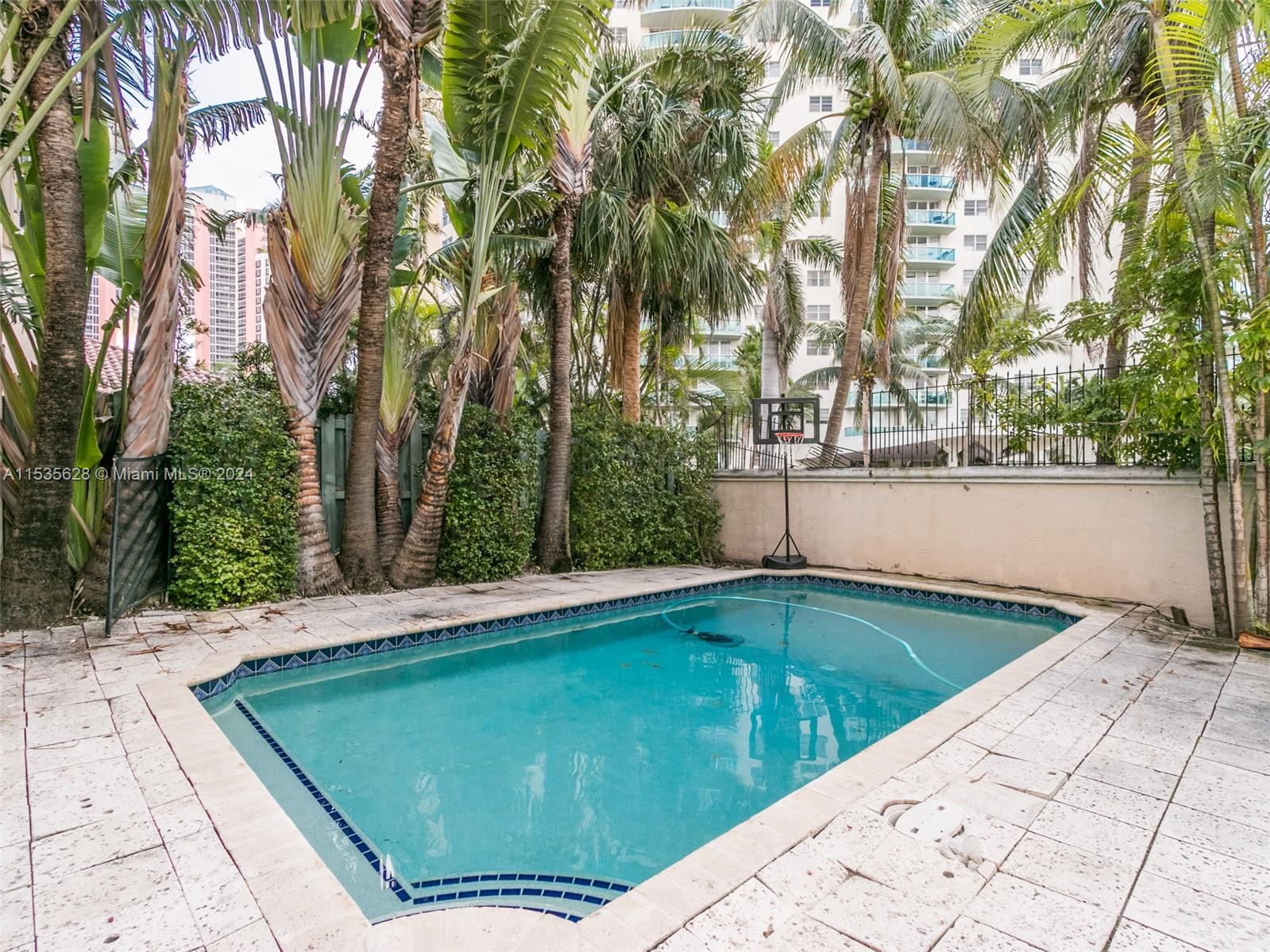 3950 194th Ln, Sunny Isles Beach, FL, 33160 United States, 5 Bedrooms Bedrooms, ,4 BathroomsBathrooms,Residential,For Sale,194th Ln,A11535628