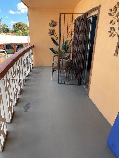11 SW 52nd Ave 3B, Miami, Florida 33134, 1 Bedroom Bedrooms, ,1 BathroomBathrooms,Residential,For Sale,11 SW 52nd Ave 3B,A11535567