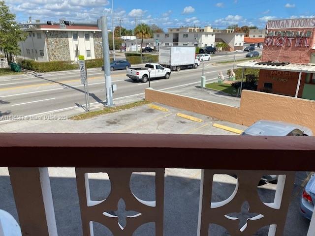11 SW 52nd Ave 3B, Miami, Florida 33134, 1 Bedroom Bedrooms, ,1 BathroomBathrooms,Residential,For Sale,11 SW 52nd Ave 3B,A11535567