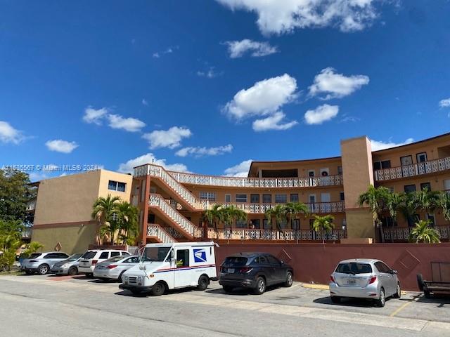 11 SW 52nd Ave 3B, Miami, Florida 33134, 1 Bedroom Bedrooms, ,1 BathroomBathrooms,Residential,For Sale,11 SW 52nd Ave 3B,A11535567