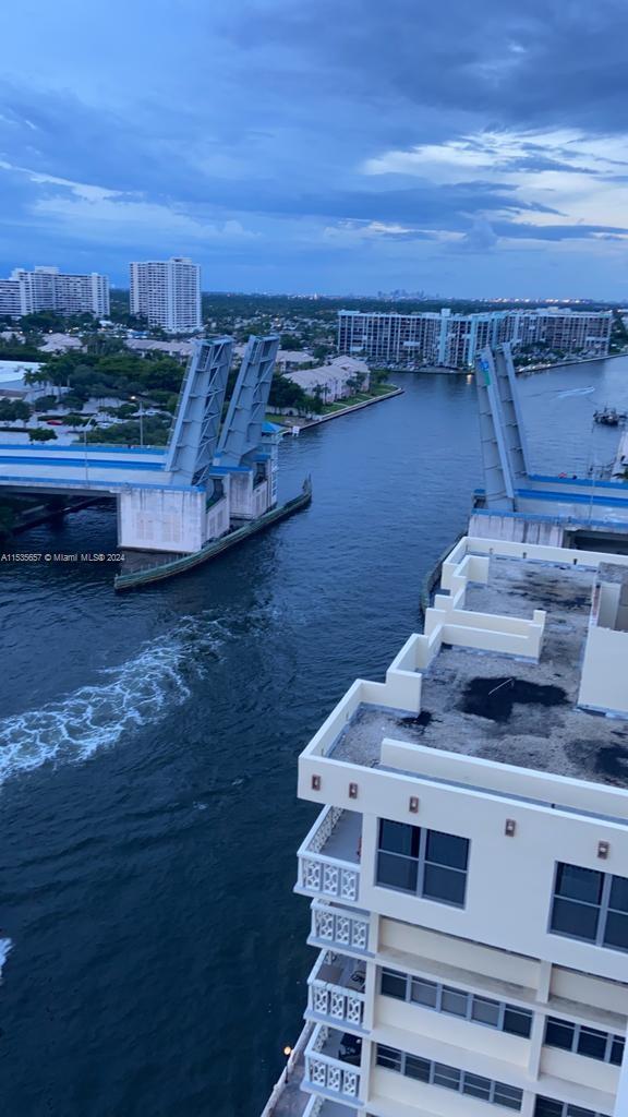 Hallandale Beach, Florida 33009, 2 Bedrooms Bedrooms, ,2 BathroomsBathrooms,Residential,For Sale,A11535657