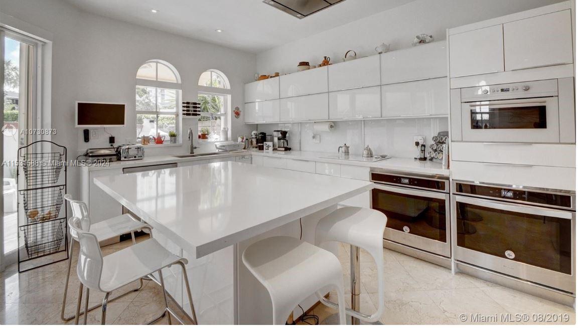 18350 30th Pl, Aventura, FL, 33160 United States, 3 Bedrooms Bedrooms, ,2 BathroomsBathrooms,Residential,For Sale,30th Pl,A11531588