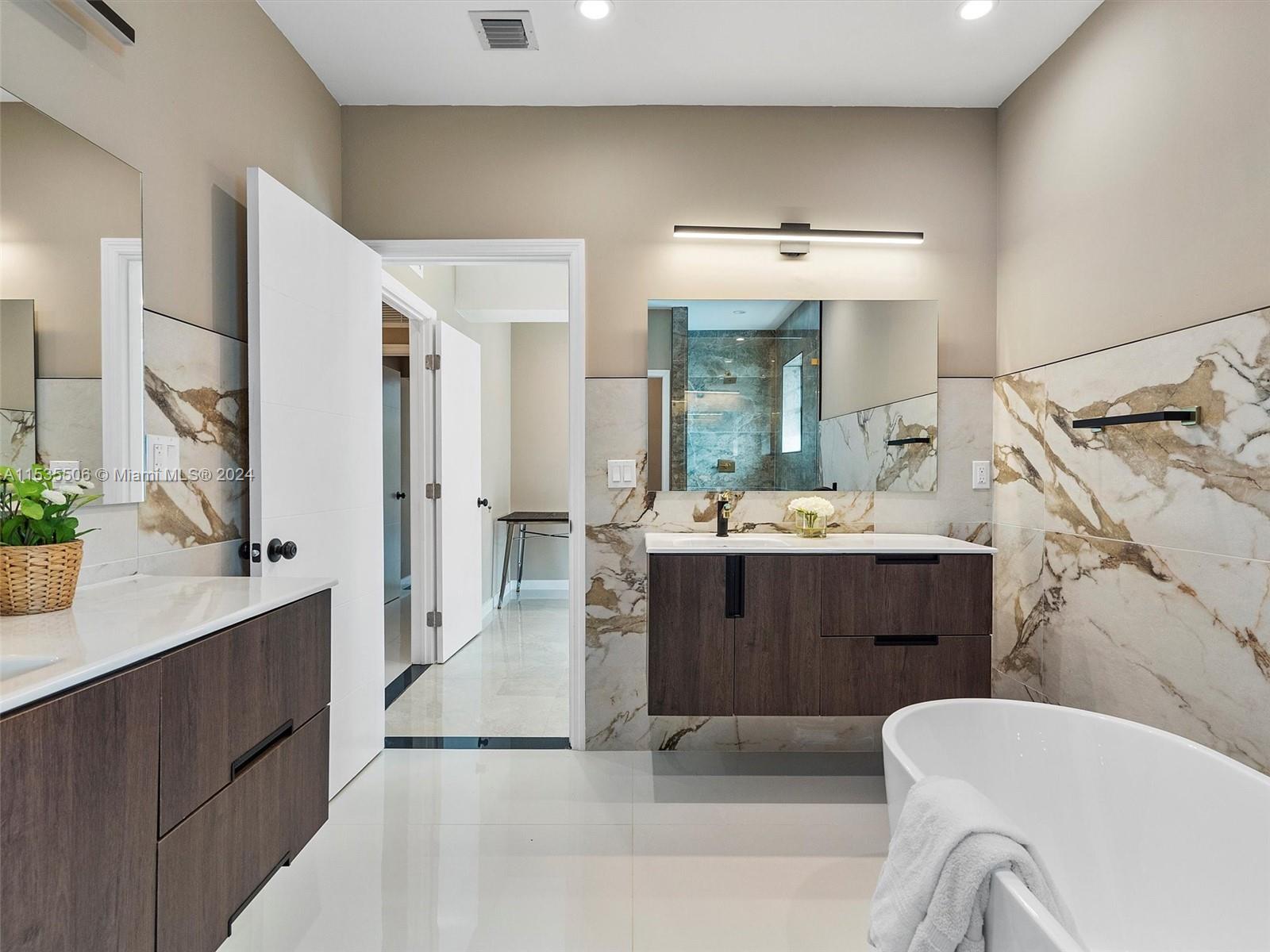 1500 Biarritz Dr, Miami Beach, Florida 33141, 3 Bedrooms Bedrooms, ,3 BathroomsBathrooms,Residentiallease,For Rent,1500 Biarritz Dr,A11535506