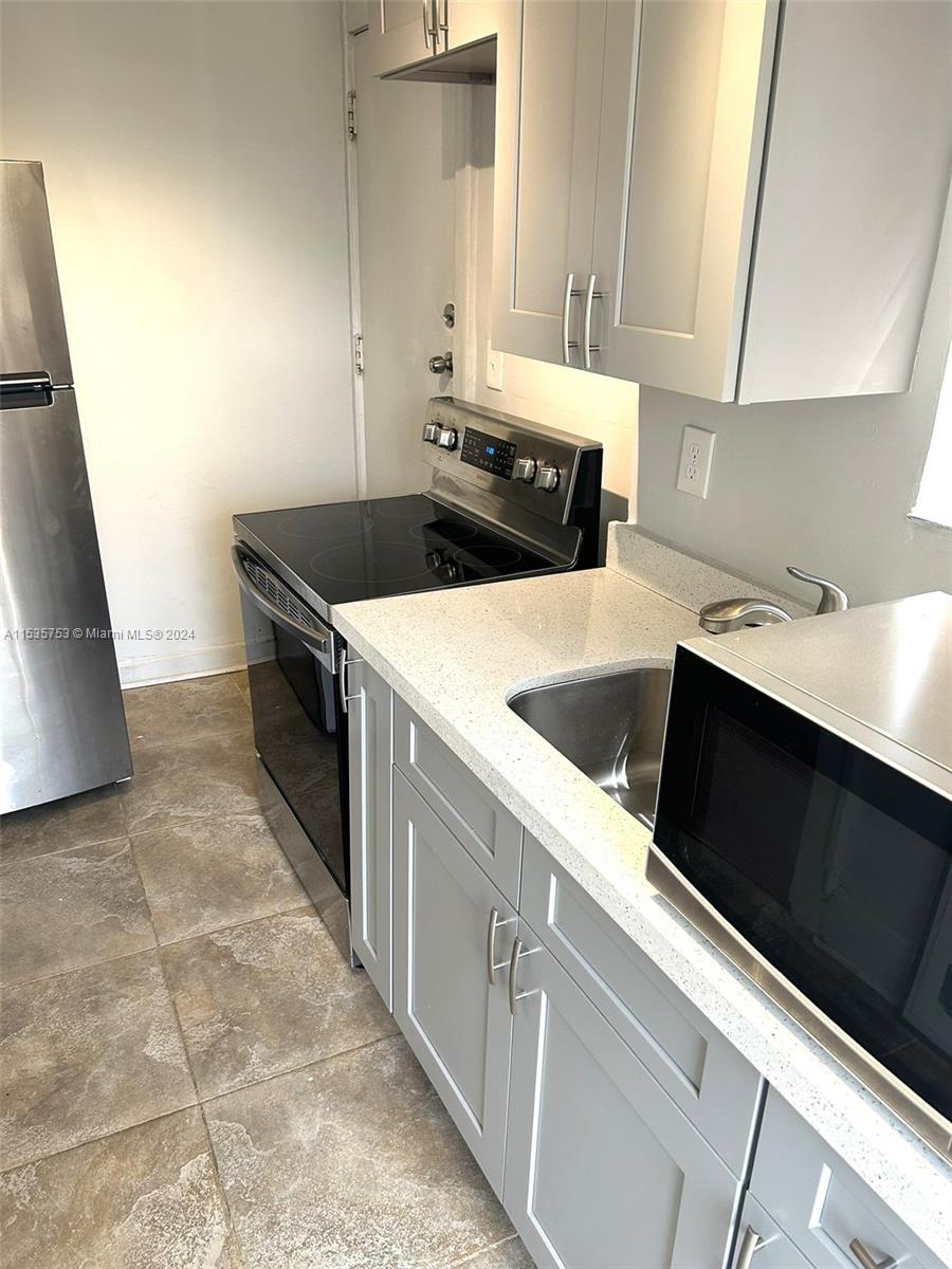 421 Grand Concourse 7, Miami Shores, Florida 33138, 2 Bedrooms Bedrooms, ,1 BathroomBathrooms,Residentiallease,For Rent,421 Grand Concourse 7,A11535753