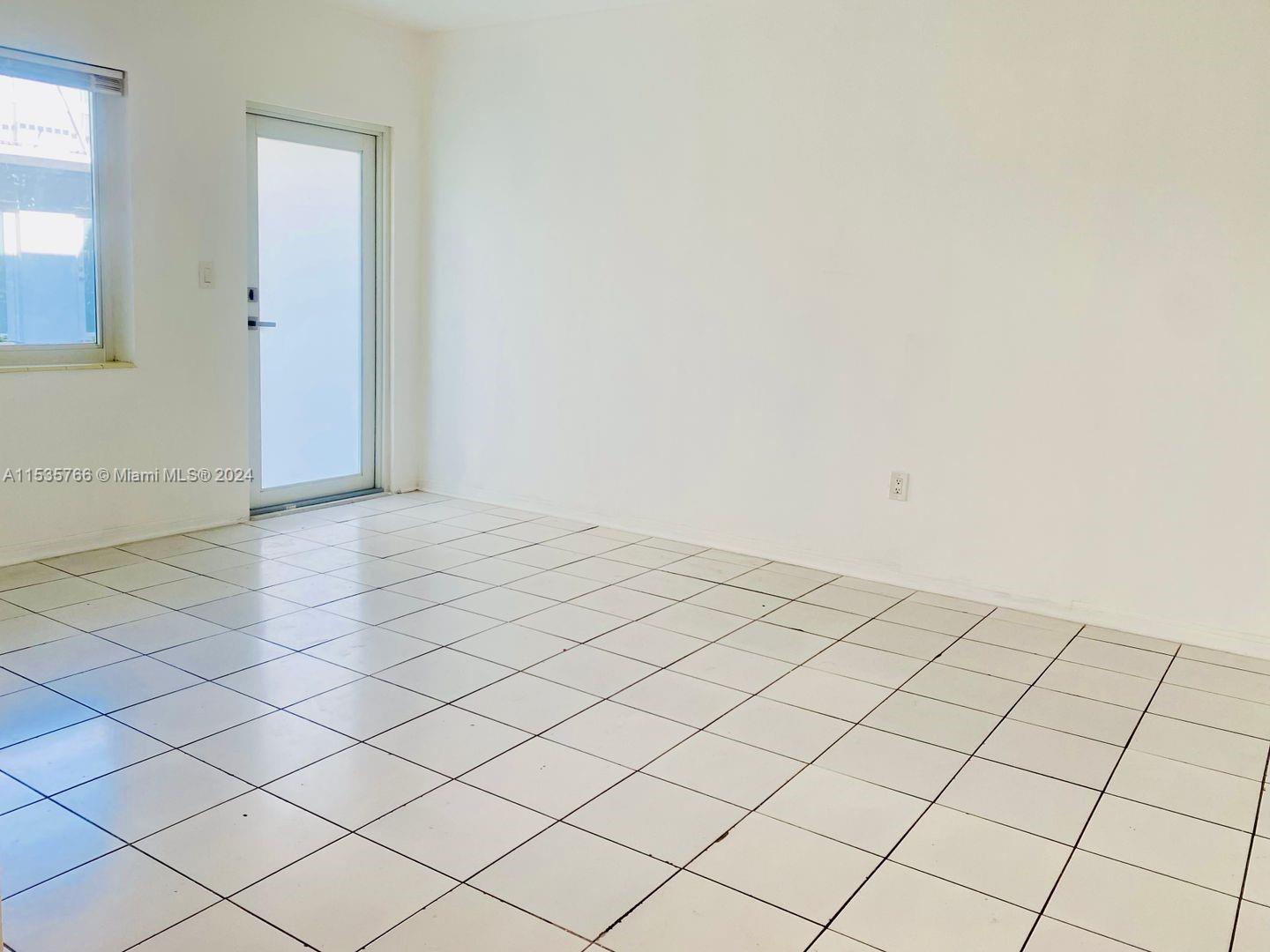 7291 Gary Ave 8, Miami Beach, Florida 33141, 1 Bedroom Bedrooms, ,1 BathroomBathrooms,Residentiallease,For Rent,7291 Gary Ave 8,A11535766