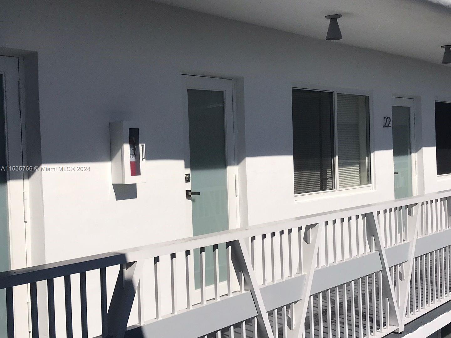 7291 Gary Ave 8, Miami Beach, Florida 33141, 1 Bedroom Bedrooms, ,1 BathroomBathrooms,Residentiallease,For Rent,7291 Gary Ave 8,A11535766