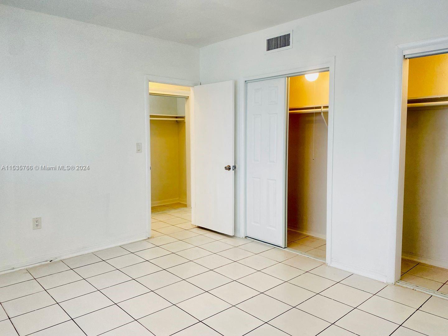 7291 Gary Ave 8, Miami Beach, Florida 33141, 1 Bedroom Bedrooms, ,1 BathroomBathrooms,Residentiallease,For Rent,7291 Gary Ave 8,A11535766