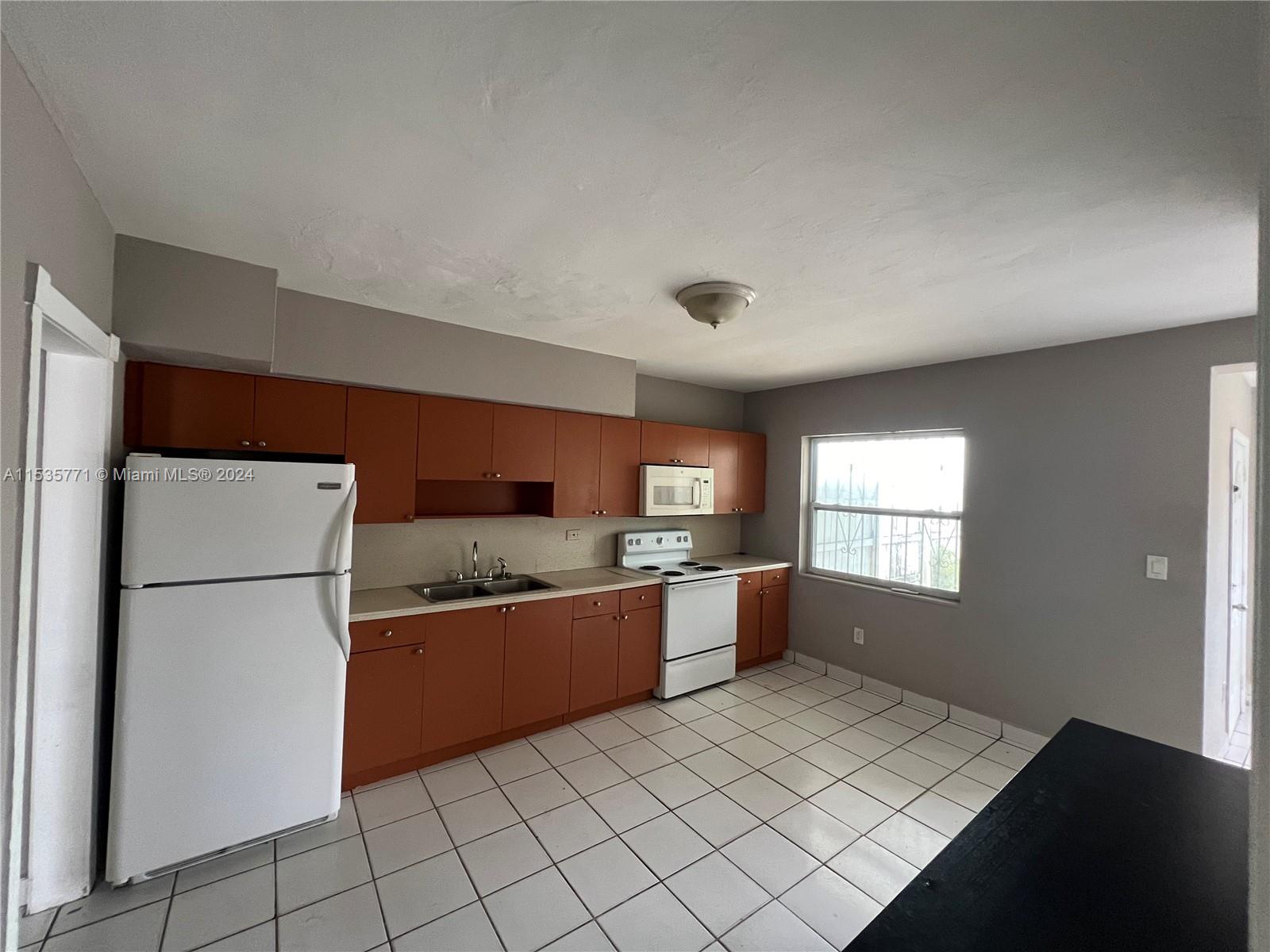 7820 NW 3rd Ave 1, Miami, Florida 33150, 2 Bedrooms Bedrooms, ,1 BathroomBathrooms,Residentiallease,For Rent,7820 NW 3rd Ave 1,A11535771