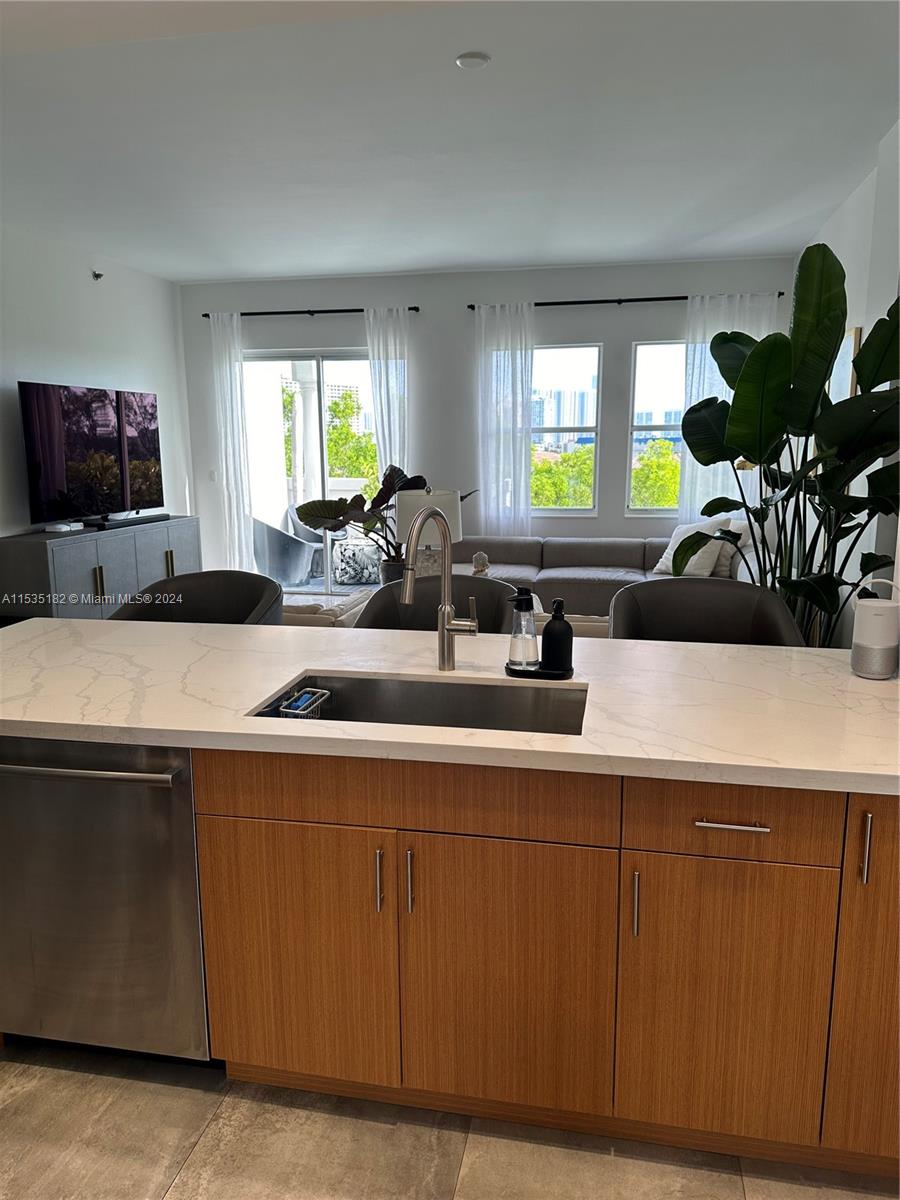 3700 Island Blvd, Aventura, FL, 33160 United States, 2 Bedrooms Bedrooms, ,2 BathroomsBathrooms,Residential,For Sale,Island Blvd,A11535182